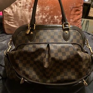 Authentic Louis Vuitton Trevi GM low price!!
